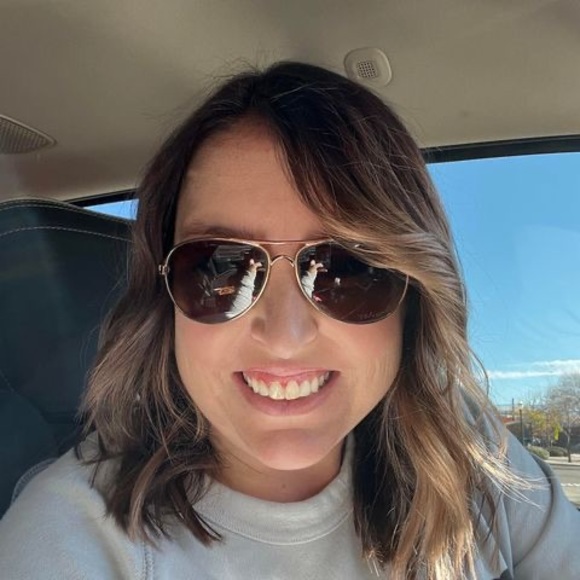 Meet your Posher, Kelsey - Picture 1 of 1